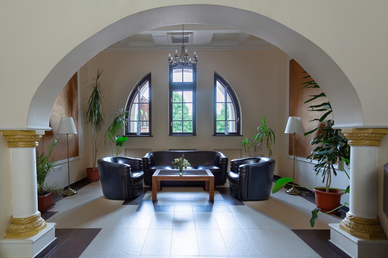 Hotel Casa Danielescu Târgu Jiu Exteriér fotografie