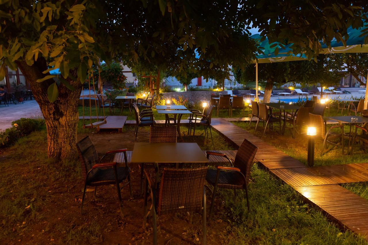 Hotel Casa Danielescu Târgu Jiu Exteriér fotografie